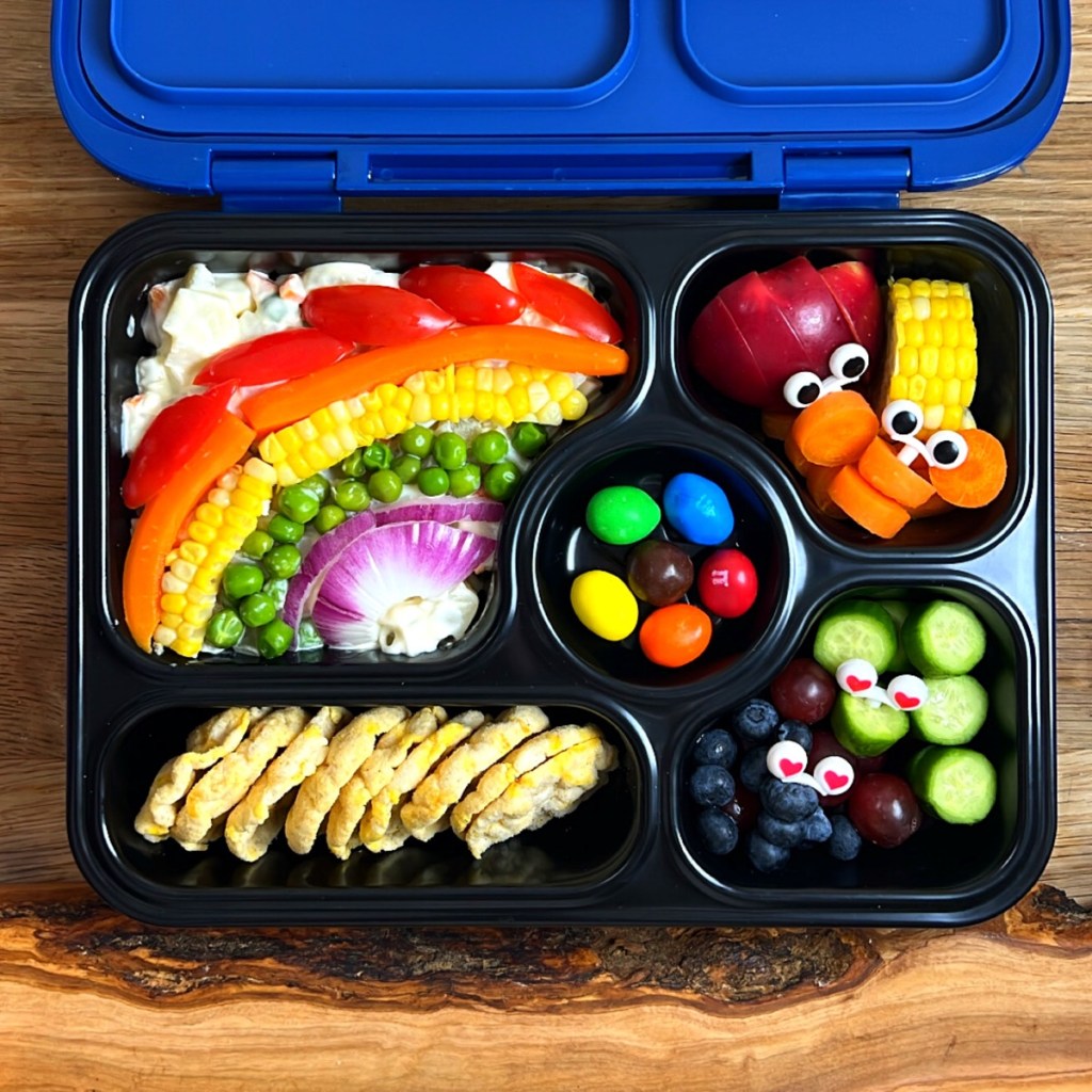 Rainbow lunchbox idea shared on Teuko.com