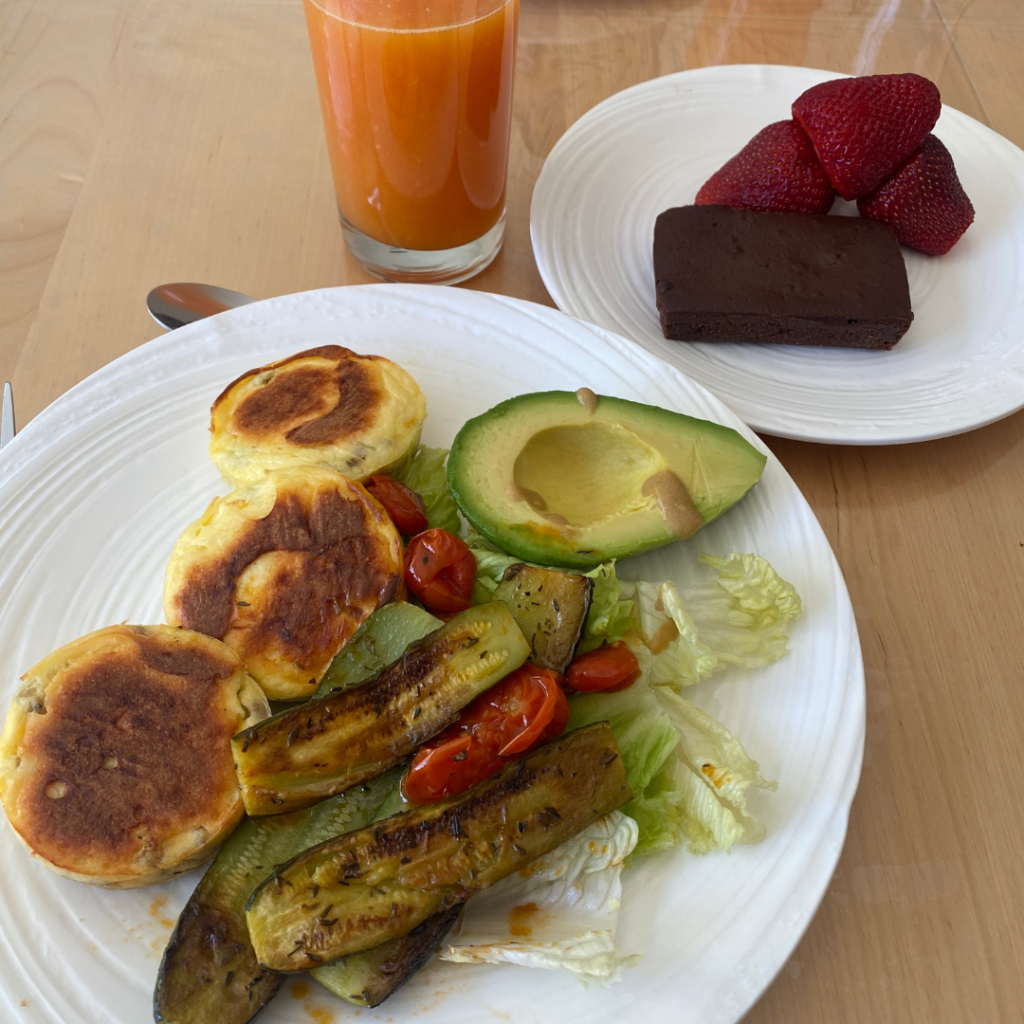 Weekend win! We turned Trifecta’s egg bites and brownies into a tasty, no-fuss brunch. Just heat, pair with fresh fruit or roasted veggies, and you’ve got a feel-good meal in minutes.