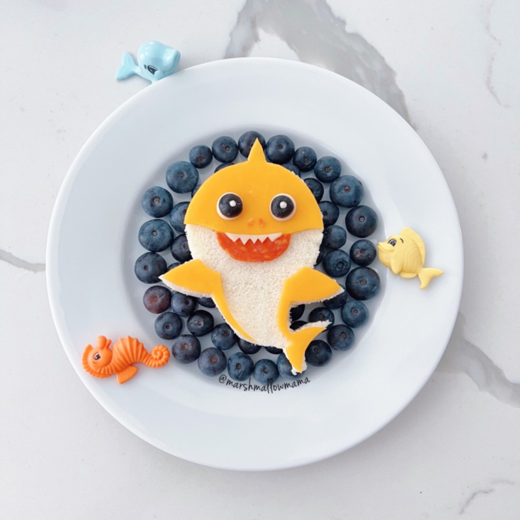 Baby Shark sandwich Teuko Kids lunchbox ideas bento school lunch food