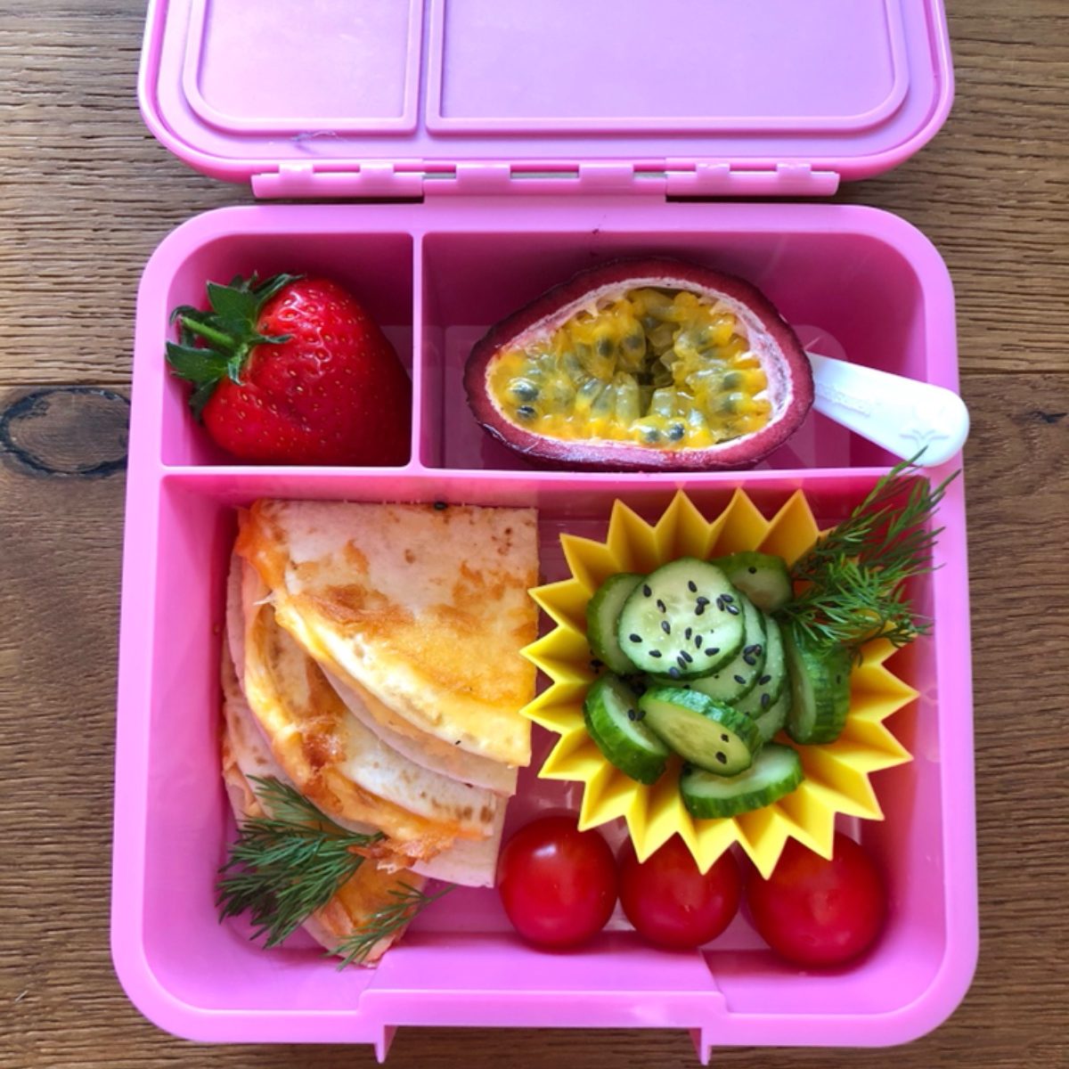 Classic cheese quesadilla teuko kids lunchbox ideas bento school lunch children food
