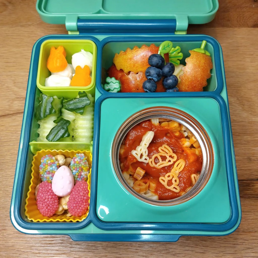 Bunny shaped pasta in omiebox lunchbox
