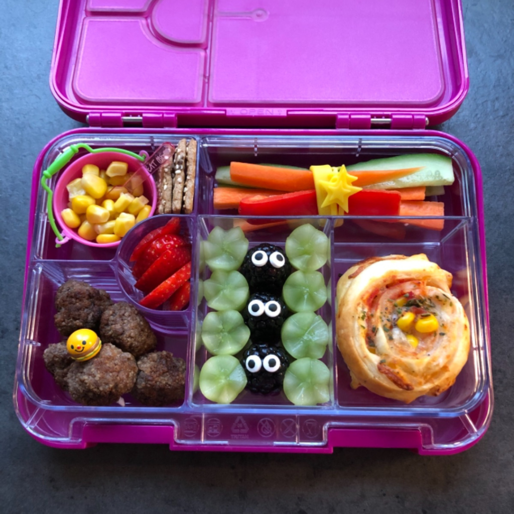 Sootsprites rice balls Totoro by @Pausenbrotjunkie Teuko Kids Lunchbox Ideas