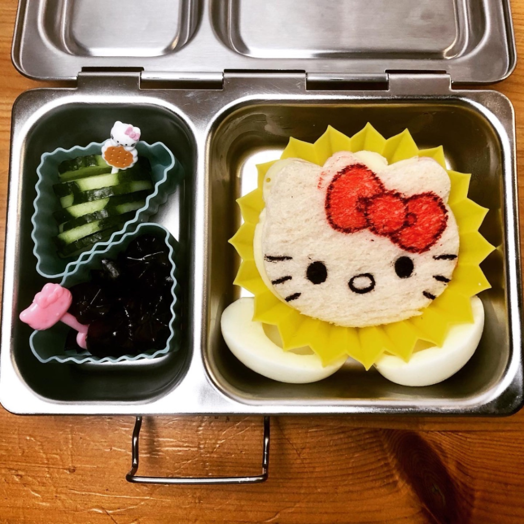 Hello Kitty Sandwich by @aus.dem.lindenthal Teuko Kids bento lunchbox ideas