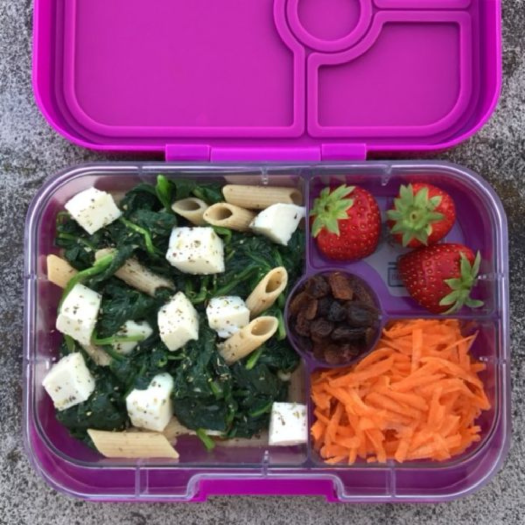 Grated carrot with vinaigrette Teuko kids lunchbox ideas, by @valeriezalzouli via Instagram