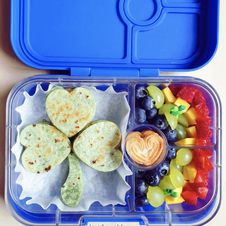 St Patrick's Day lunchbox ideas for kids with rainbow fruit salad by thatlunchboxmom on Teuko