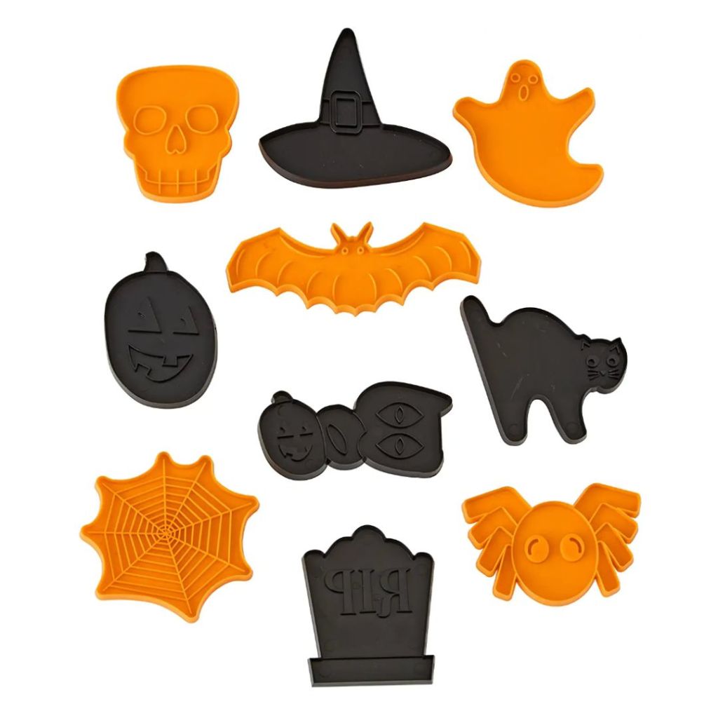 Halloween shaped cookie cutters