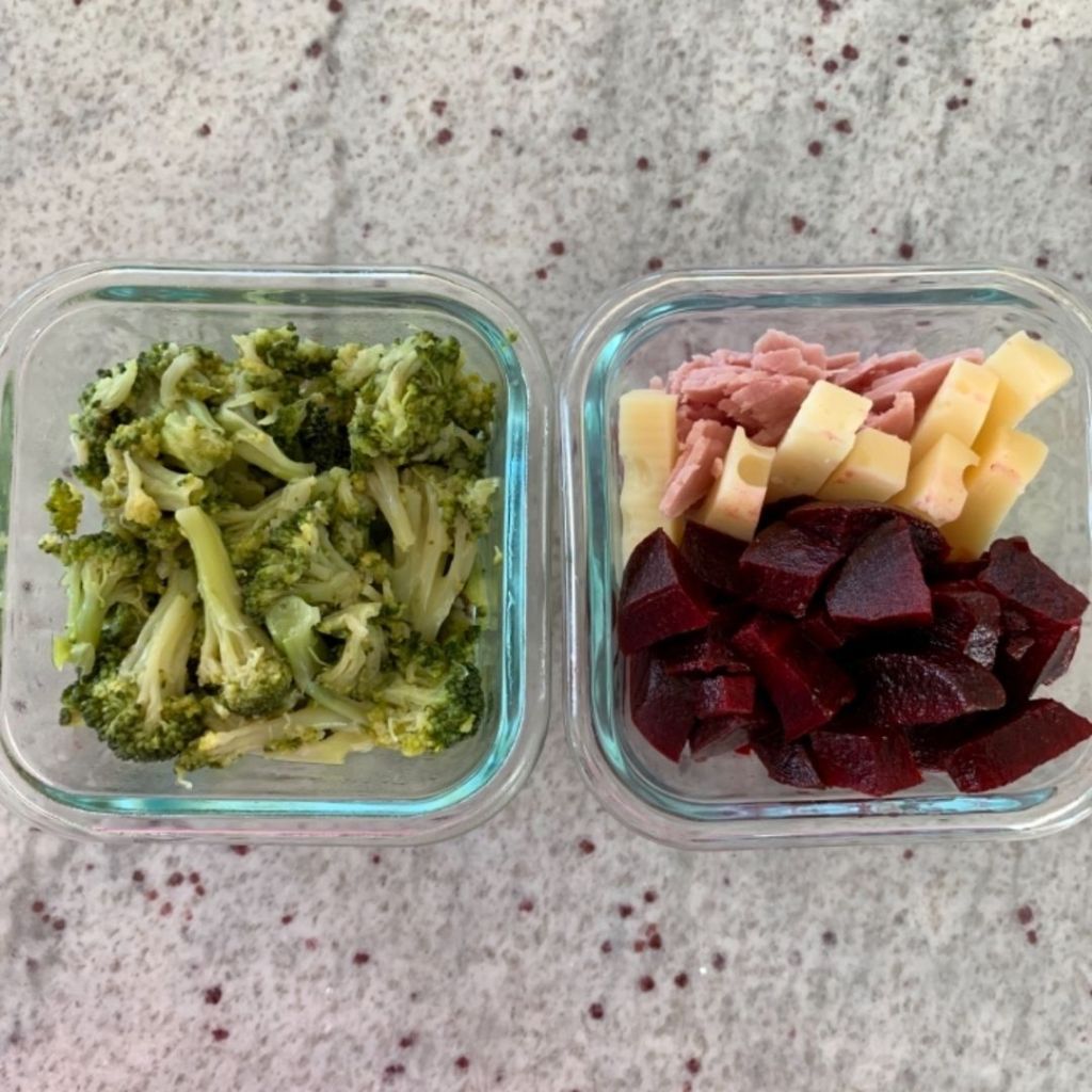diced beets with ham and diced pieces of emmentaler. Broccoli on the side.