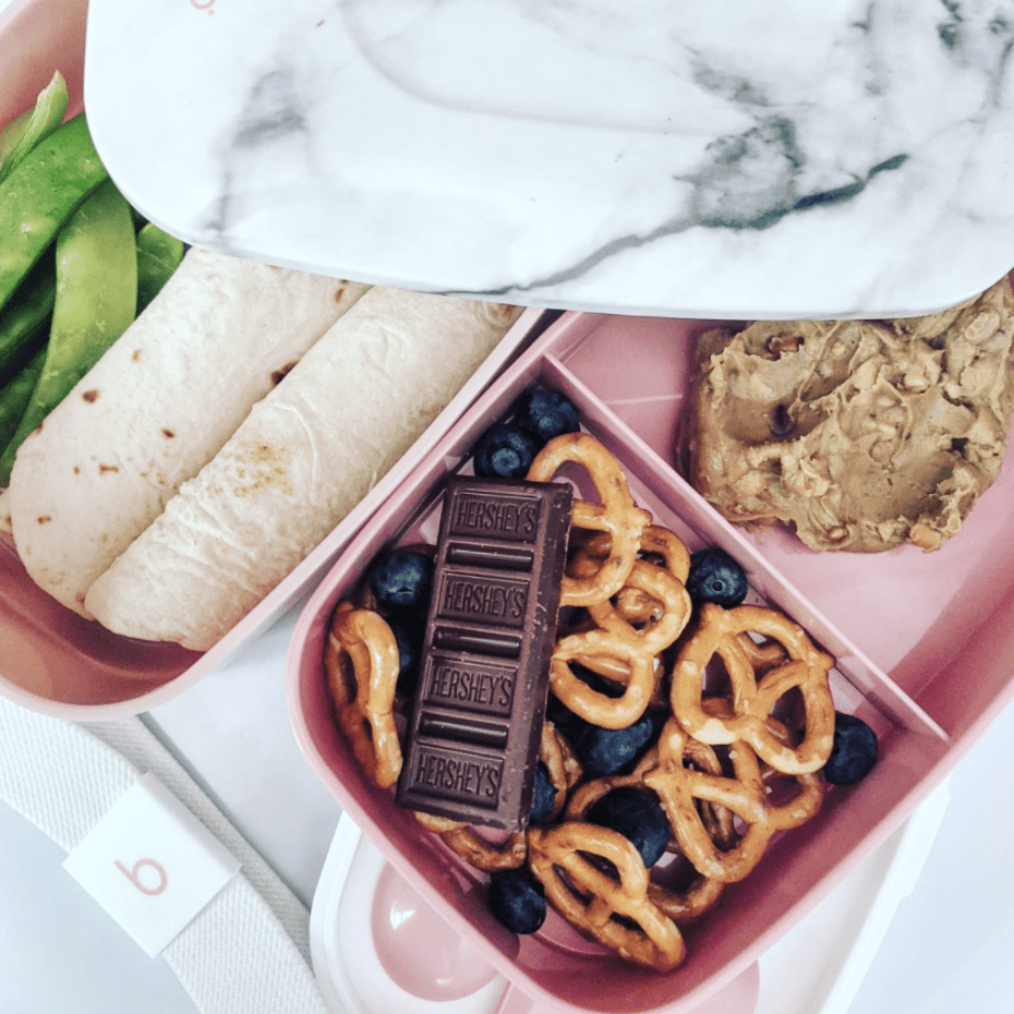 Teuko.com the lunchbox community - PrettyLittleThings570 kids lunchbox idea with dark chocolate