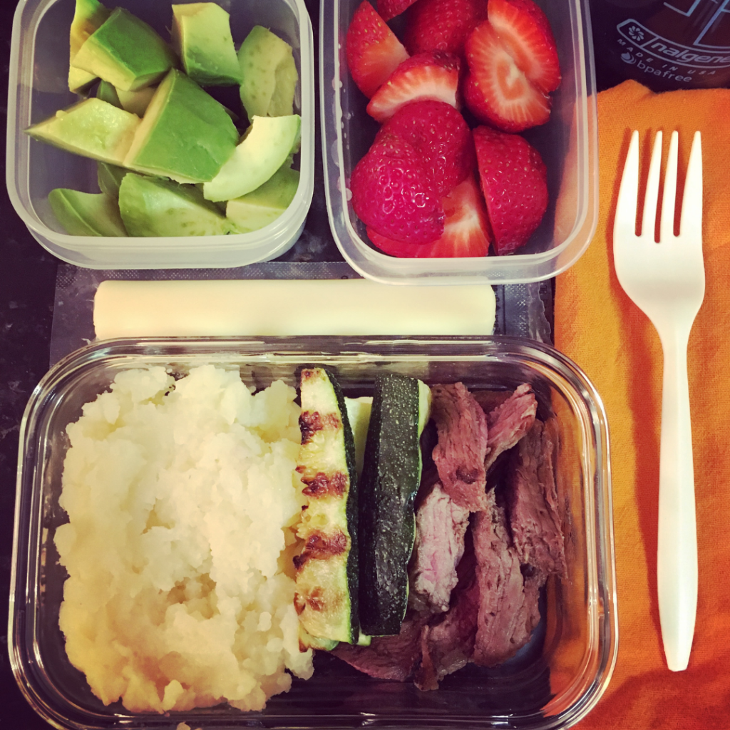 Kids Lunch idea with turkey. Mashed potatoes. Purée, with grilled zucchini sticks, and steak. Teuko lunchbox community. Thanksgiving foods for kids. Thanksgiving lunch ideas for kids. Thanks giving lunchbox ideas for kids.