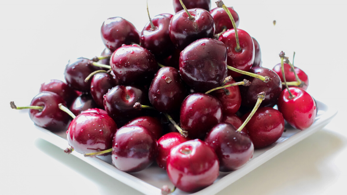 Easy Cherry Salad To Freshen Up The Lunchbox