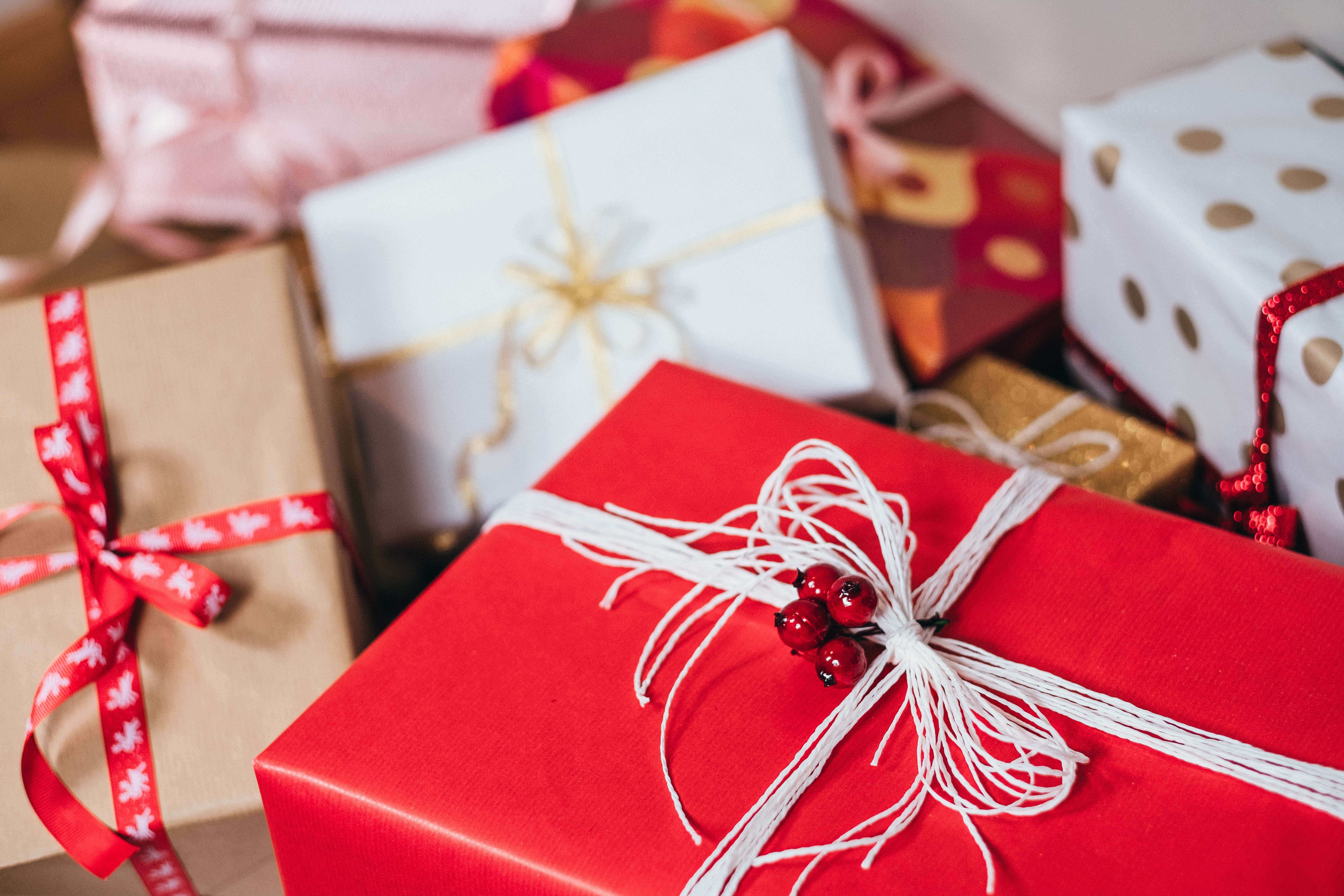 Holiday Gift Guide | Lunchbox Items Under $10