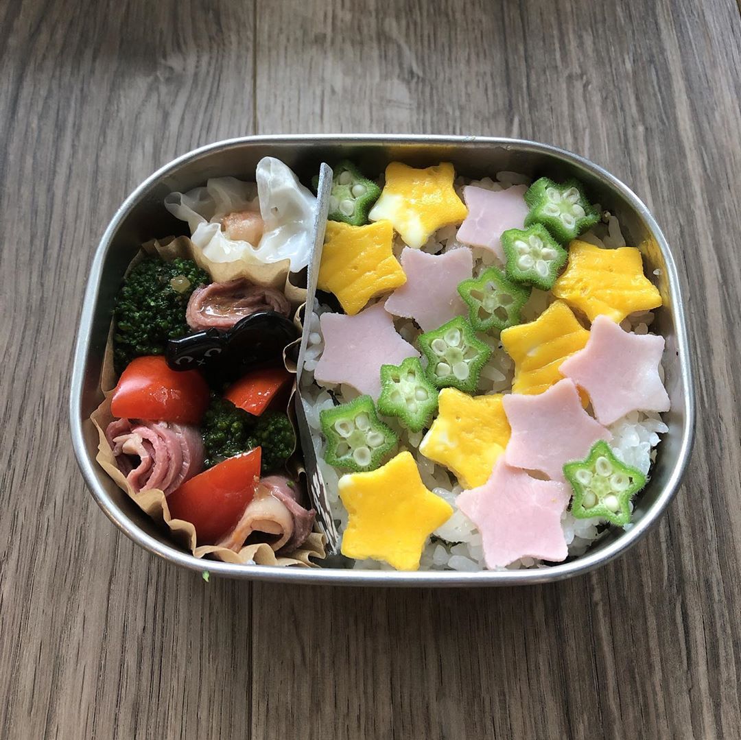 #Teuko Lunchbox Ideas - Awesome Tricolor Stars Bento — lunchbox by TeukoLove