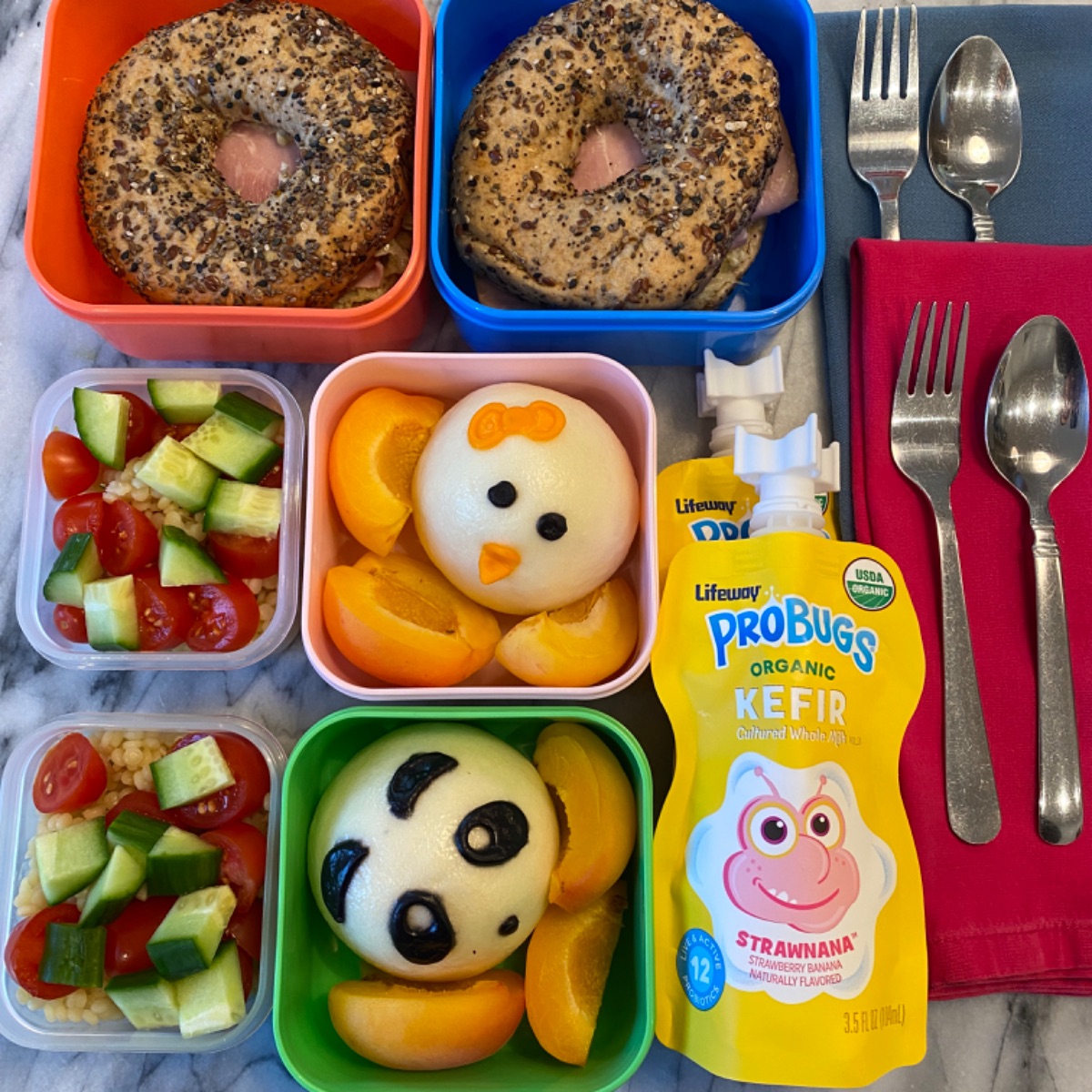 Panda & Poulette — lunchbox by Jessica