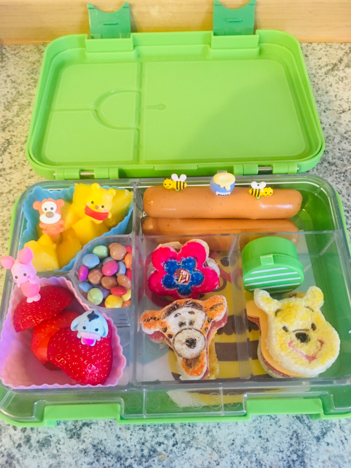 Winniehlunch — lunchbox by Kidcatveggiefood