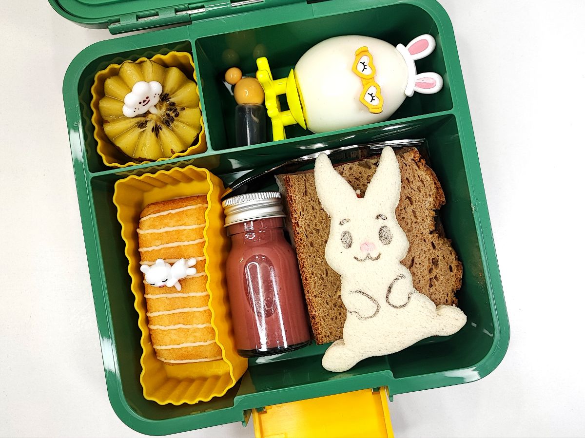 Bunny Lunchbox — lunchbox by vesperboxliebe