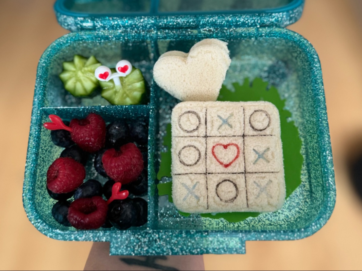 Valentines TicTacToe — lunchbox by vesperboxliebe