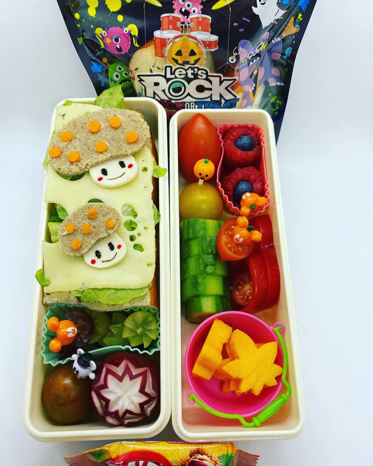 Mushrooms in fall — lunchbox by Silkes bentoboxes