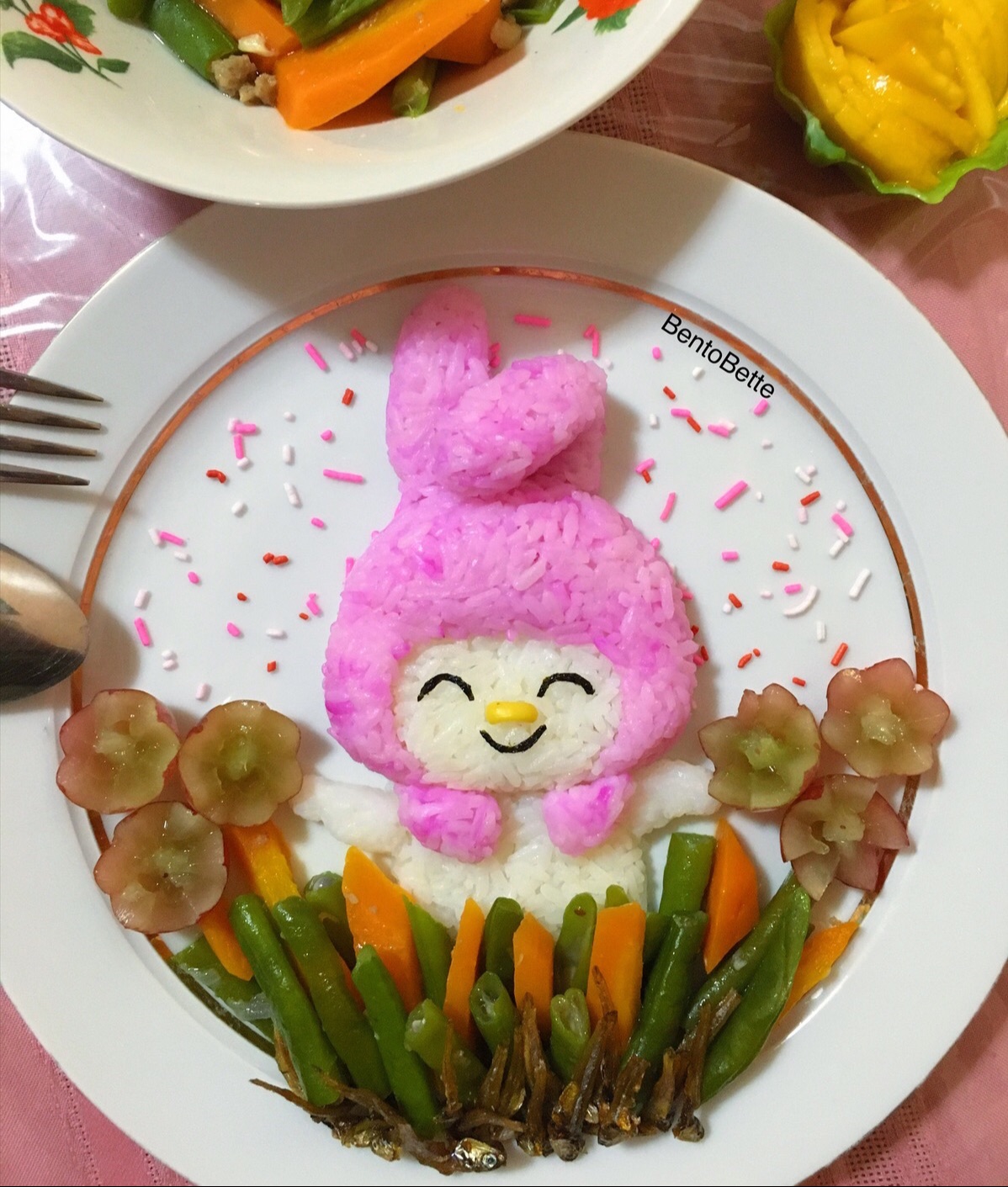Confetti with My Melody — lunchbox by BentoBette