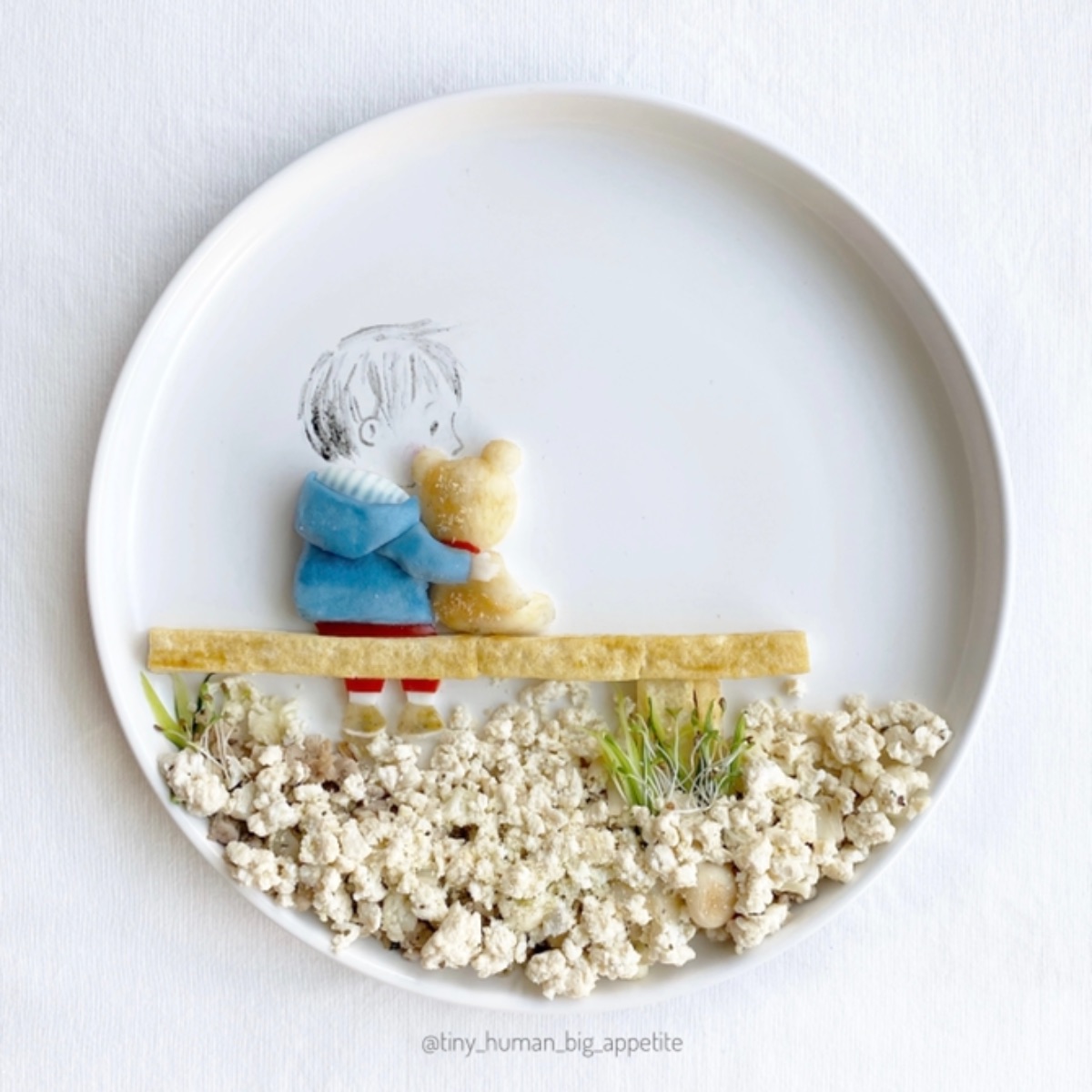 My beloved teddy bear — lunchbox by @tiny_human_big_appetite