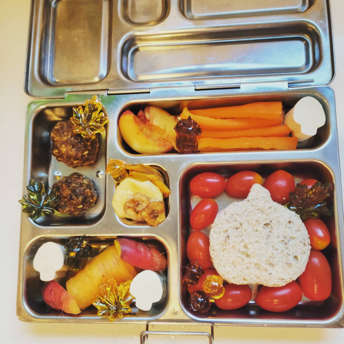 Fall into Friday — lunchbox by Momztries